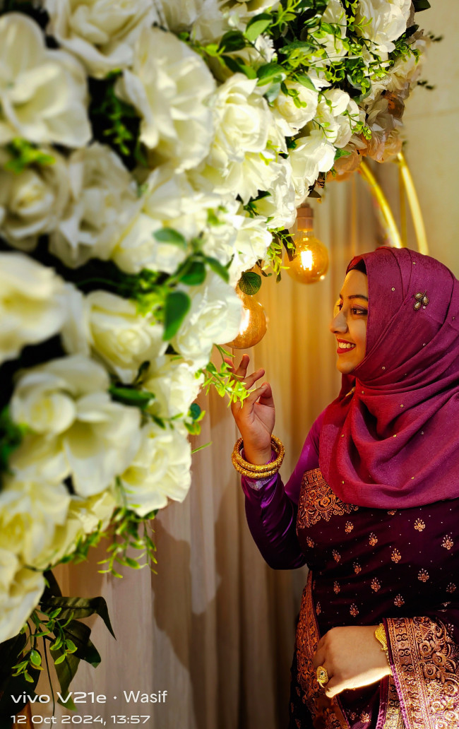 নারী মানেই রঙিন স্বপ্নের অনন্ত যাত্রা
