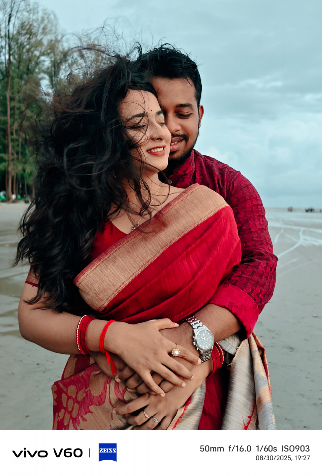 তাকে অল্প কাছে ডাকছি আর আগলে আগলে রাখছি