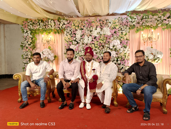 বন্ধু সেকান্দর বিয়েতে ২০২৪