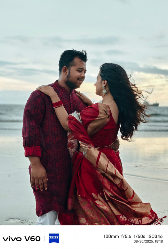 তাকে অল্প কাছে ডাকছি আর আগলে আগলে রাখছি